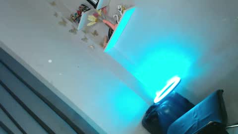 Snapshot of i_love_sabel chatting on 01-18-25, 01:29 Sabel online show from 01-18-25, 01:29