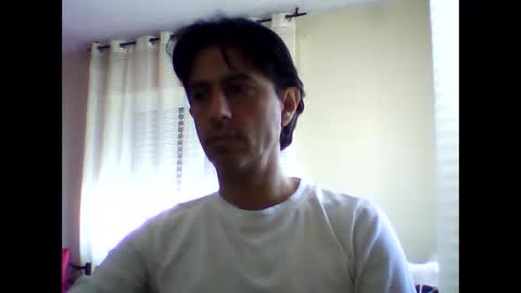 Snapshot of i_mark chatting on 11-18-25, 07:46 Mario online show from 11-18-25, 07:46