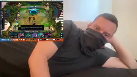 i o ro online show from 12-01-24, 09:48