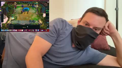 i o ro online show from 12-19-24, 10:42