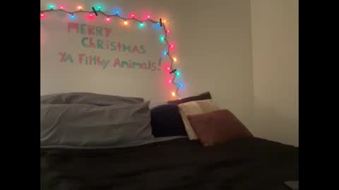 i o ro online show from 12-25-24, 09:13