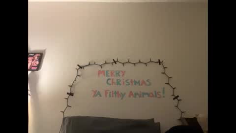 i o ro online show from 12-31-24, 02:19