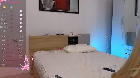 Aysi online show from 12-30-24, 03:13