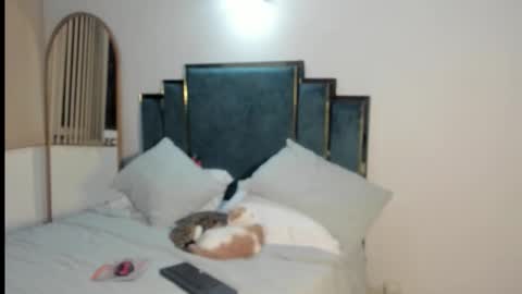 Brina online show from 10-30-25, 04:14