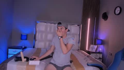 iam_mathias online show from 10-12-25, 08:30