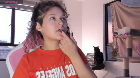 On instagram Imm  NikkiHelp me reach 100 likes online show from 01-14-25, 10:55