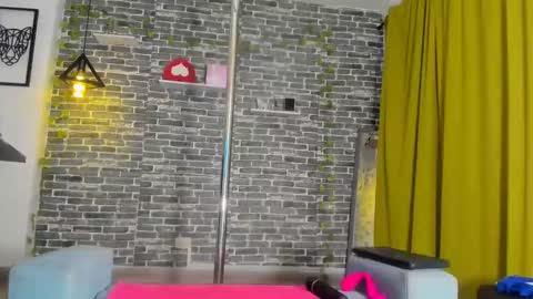 Snapshot of iam_samy chatting on 01-31-25, 02:49 Samy online show from 01-31-25, 02:49