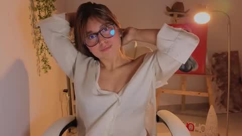 Snapshot of iam_sophia_ chatting on 11-12-25, 09:36 online show from 11-12-25, 09:36