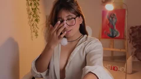 Snapshot of iam_sophia_ chatting on 11-23-25, 11:59 online show from 11-23-25, 11:59