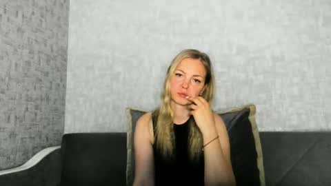 Snapshot of iam_venus chatting on 05-28-26, 04:15 Venus online show from 05-28-26, 04:15