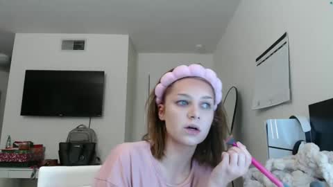 Snapshot of iamalexialove chatting on 12-04-25, 11:02 Lexi Love online show from 12-04-25, 11:02