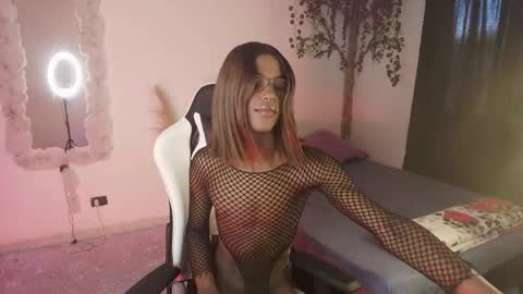 iamandrey_ online show from 04-24-26, 01:13