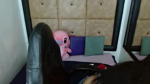 Snapshot of iamcarollvbna chatting on 11-14-25, 04:33 Caroll online show from 11-14-25, 04:33