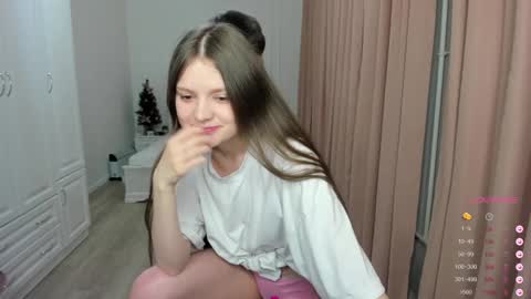 Cassie  STREAMS HERE EVERYDAY online show from 12-31-24, 05:33