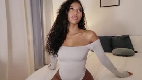 Crystal online show from 09-18-25, 10:56