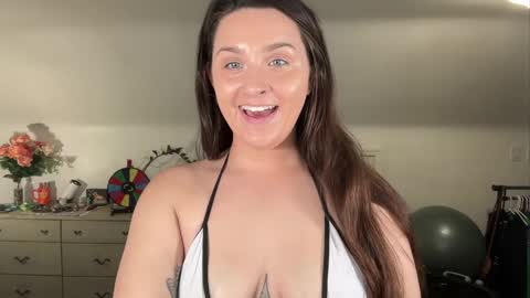 Crystal online show from 04-17-26, 03:37