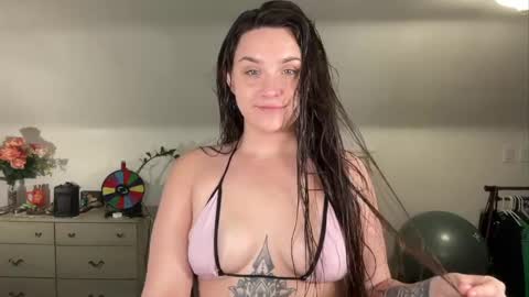 Crystal online show from 04-23-26, 06:47