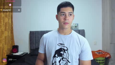 Dylan  independent model  online show from 01-10-25, 01:21