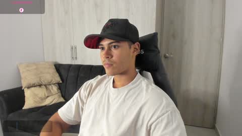 Dylan  independent model  online show from 02-26-25, 12:27