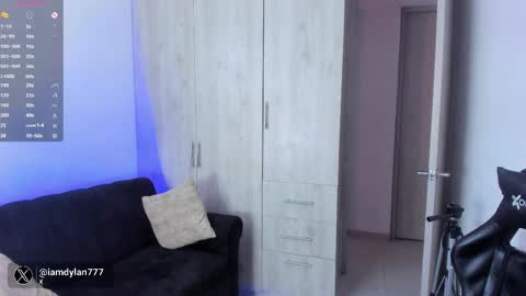 Dylan  independent model  online show from 03-06-25, 10:04