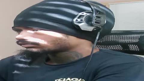 iamjohnny4u online show from 12-17-25, 02:34