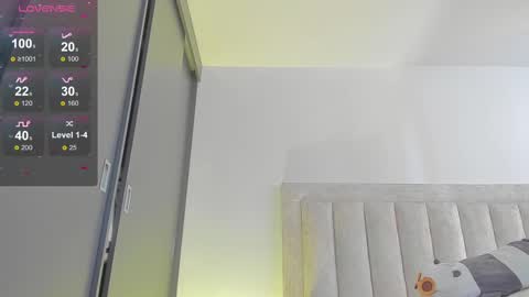 Juliiiiian online show from 02-28-25, 05:37