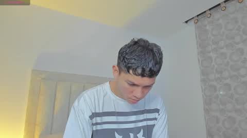 Juliiiiian online show from 03-09-25, 10:52