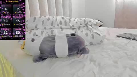 Juliiiiian online show from 03-12-25, 01:40