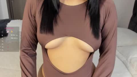    online show from 09-22-25, 04:53