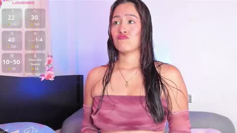 Snapshot of iamlara1 chatting on 10-19-25, 06:08 Lara online show from 10-19-25, 06:08