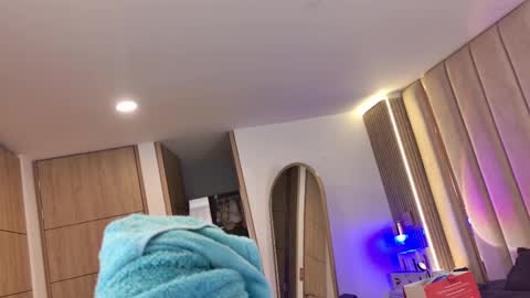 Nyxy  online show from 10-22-25, 10:59