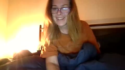 iampoppyy online show from 10-16-25, 11:33