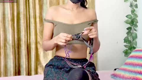 Snapshot of iamsomeone1234 chatting on 01-19-25, 01:01 Iamnidhicam online show from 01-19-25, 01:01