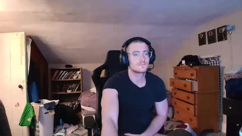 Snapshot of iamtommyparker chatting on 02-23-25, 02:07 iamtommyparker online show from 02-23-25, 02:07