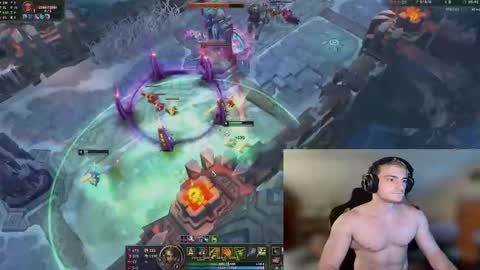 Snapshot of iamtommyparker chatting on 09-24-25, 08:12 iamtommyparker online show from 09-24-25, 08:12