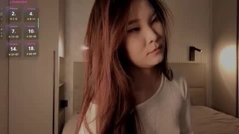 iamyuki_ online show from 10-15-25, 03:56