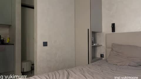 iamyuki_ online show from 04-27-26, 06:44