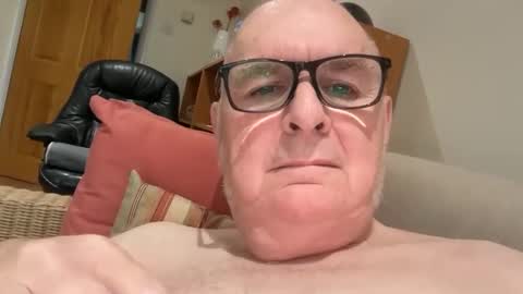 ian53a - mature UK man for same online show from 01-18-25, 12:57