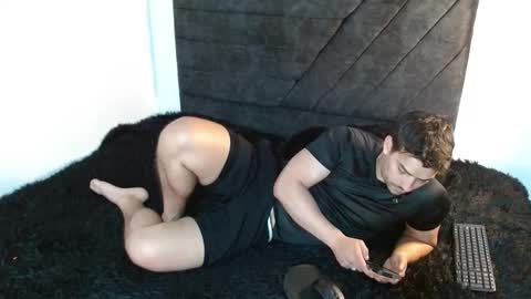 Ian Davis online show from 03-27-26, 06:51