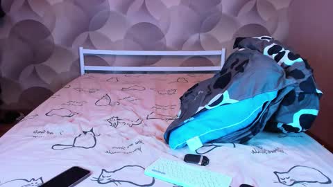 Snapshot of ian_flor chatting on 12-13-25, 07:53 Ian Flor online show from 12-13-25, 07:53