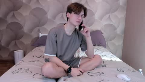 Ian Flor online show from 04-10-26, 11:15