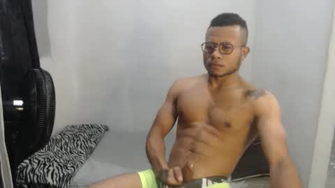 ian_tuner online show from 12-01-25, 08:03