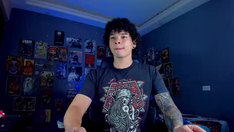 Snapshot of ian_versace chatting on 09-12-25, 12:22 Andres online show from 09-12-25, 12:22