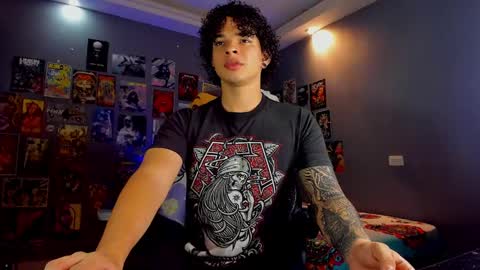 Snapshot of ian_versace chatting on 09-12-25, 09:26 Andres online show from 09-12-25, 09:26