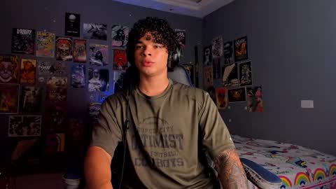 Snapshot of ian_versace chatting on 10-21-25, 12:55 Andres online show from 10-21-25, 12:55