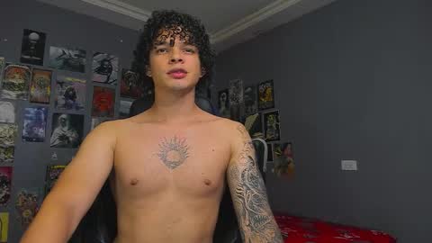 Snapshot of ian_versace chatting on 10-31-25, 03:46 Andres online show from 10-31-25, 03:46