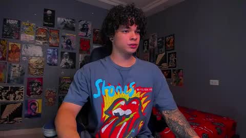 Snapshot of ian_versace chatting on 11-06-25, 03:13 Andres online show from 11-06-25, 03:13