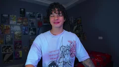 Snapshot of ian_versace chatting on 11-07-25, 04:40 Andres online show from 11-07-25, 04:40