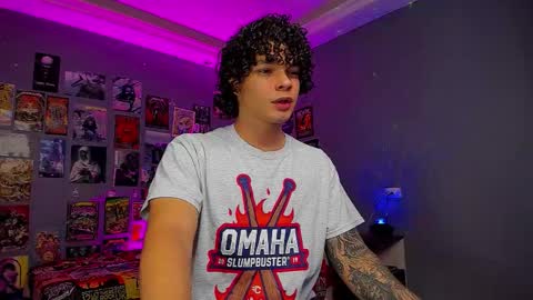 Snapshot of ian_versace chatting on 11-18-25, 11:26 Andres online show from 11-18-25, 11:26