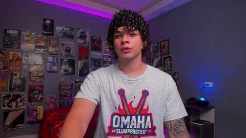 Snapshot of ian_versace chatting on 11-27-25, 09:17 Andres online show from 11-27-25, 09:17